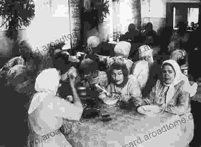 A Soviet Canteen Serving Standardized Meals To Workers And Students. Cabbage And Caviar: A History Of Food In Russia (Foods And Nations)