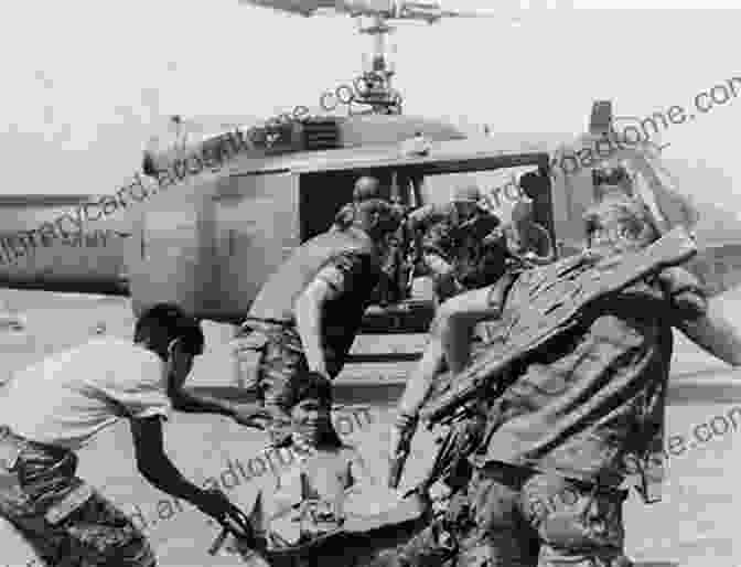 Australian Medics Evacuating A Wounded Soldier In Vietnam Australian Military Operations In Vietnam (Australian Army Campaigns 3)