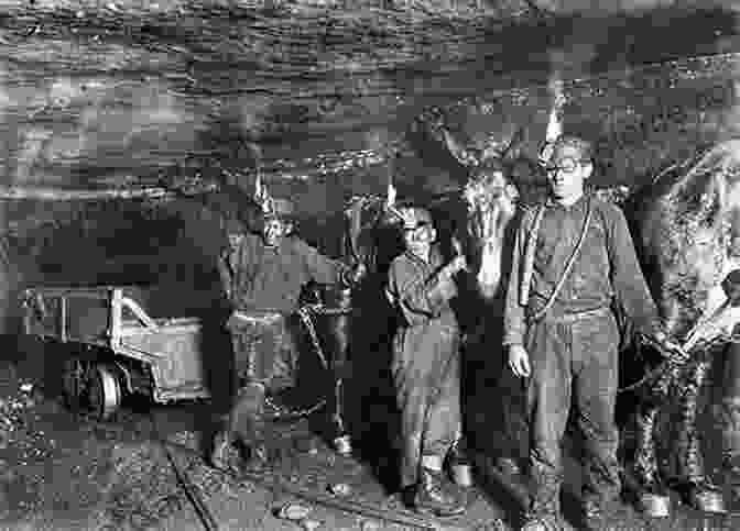 Miners Working In A Coal Mine In Virginia, Extracting Coal For Industrial Use Old Dominion Industrial Commonwealth: Coal Politics And Economy In Antebellum America (Studies In Early American Economy And Society From The Library Company Of Philadelphia)