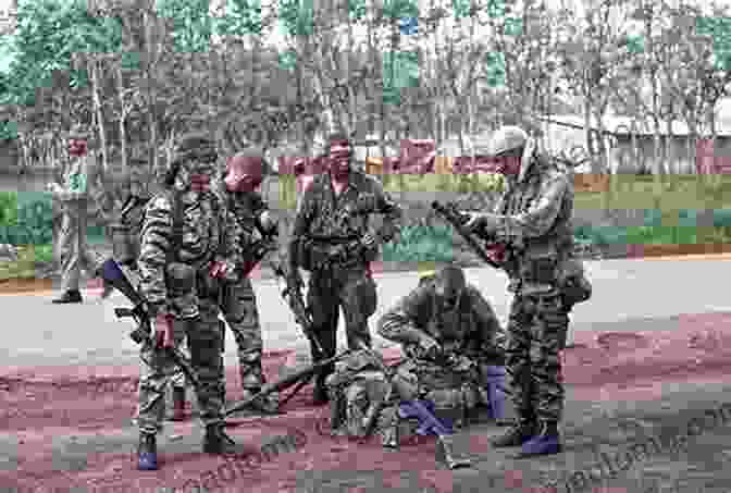 SASR Soldiers In Vietnam Conducting A Patrol Australian Military Operations In Vietnam (Australian Army Campaigns 3)